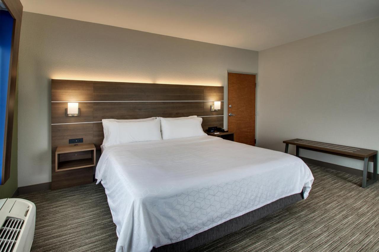 Holiday Inn Express Hotel & Suites Waukegan/Gurnee By Ihg Exterior photo